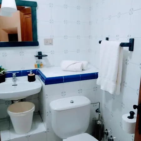 Casa Pacios By M De Santiago 컨트리하우스 *