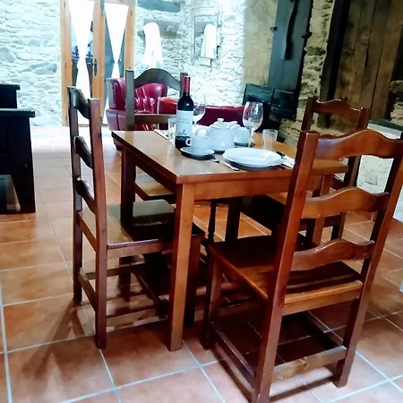 Casa Pacios By M De Santiago Country house Triacastela