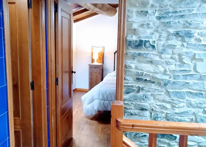 Casa Pacios By M De Santiago Landhaus Tríacastela