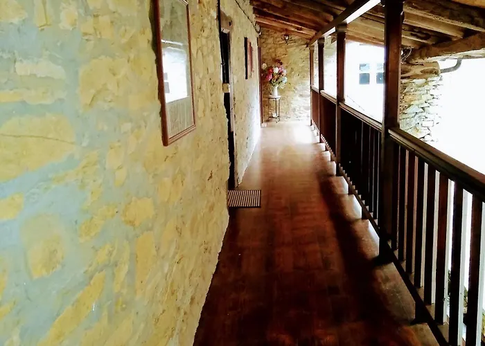 Casa Pacios By M De Santiago Tríacastela